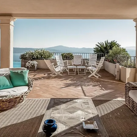 Villa Amazing Views 6 Bd In *